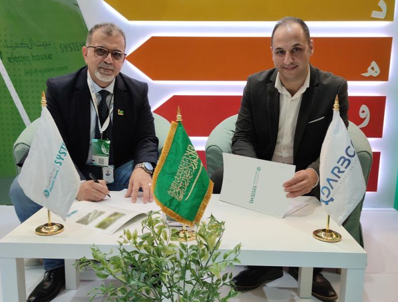 دربكو توقّع اتفاقية لتوريد وتركيب أنظمة أوتوماتيكية لتنظيف الألواح الشمسية مع بيت الكهرباء للأنظمة في الرياض. 